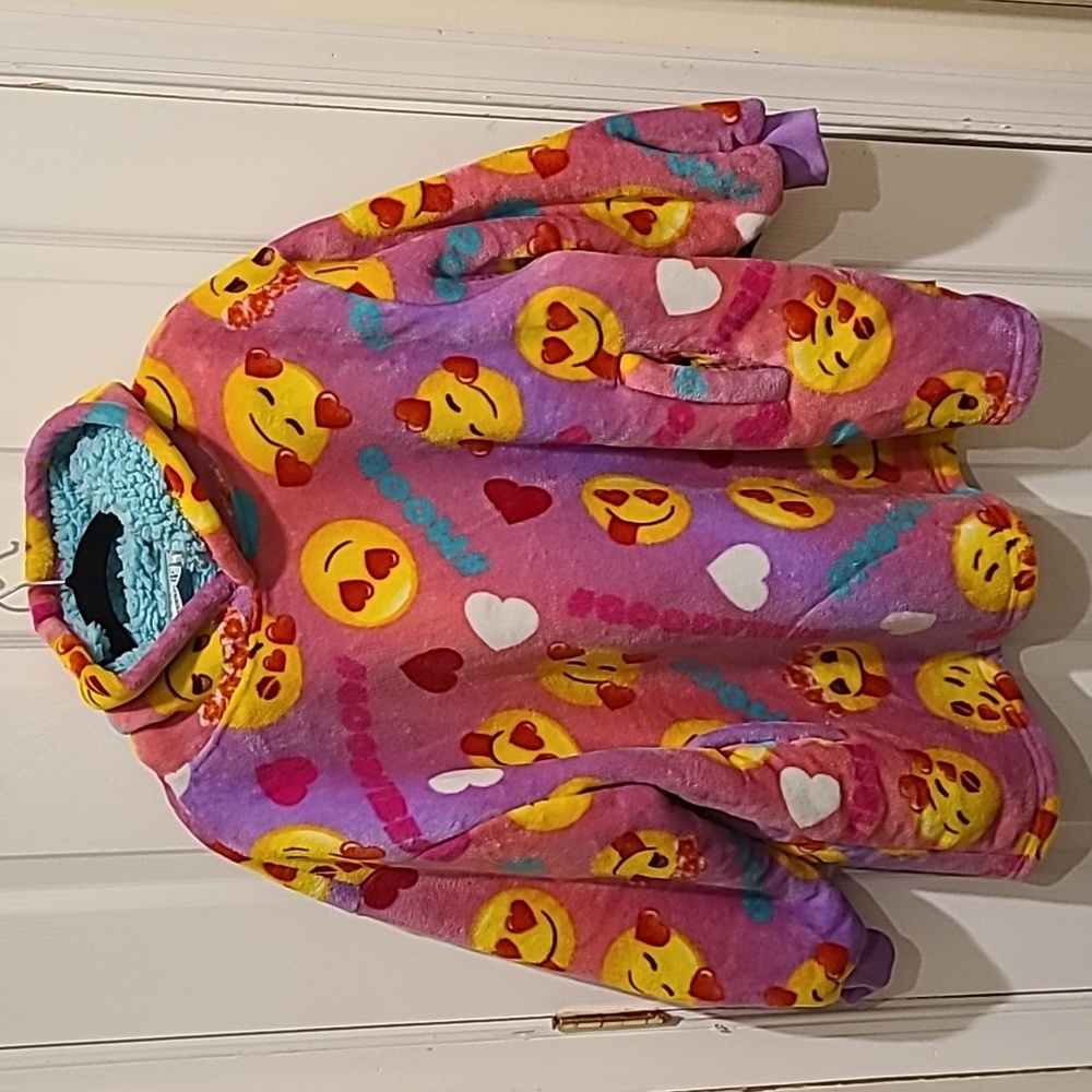 Kids Emoji Oversized Fluffy Hoodie Size "One Size Fits Most" 4-10.